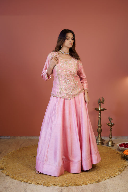 Gulaabi Nazakat