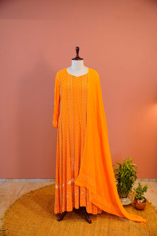 Kesariya Noor Chikankari Set