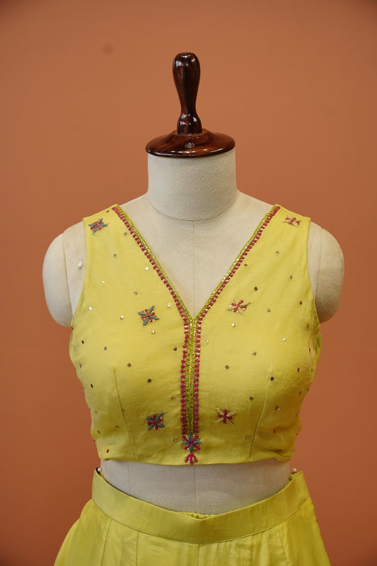 Sunheri Sharara set