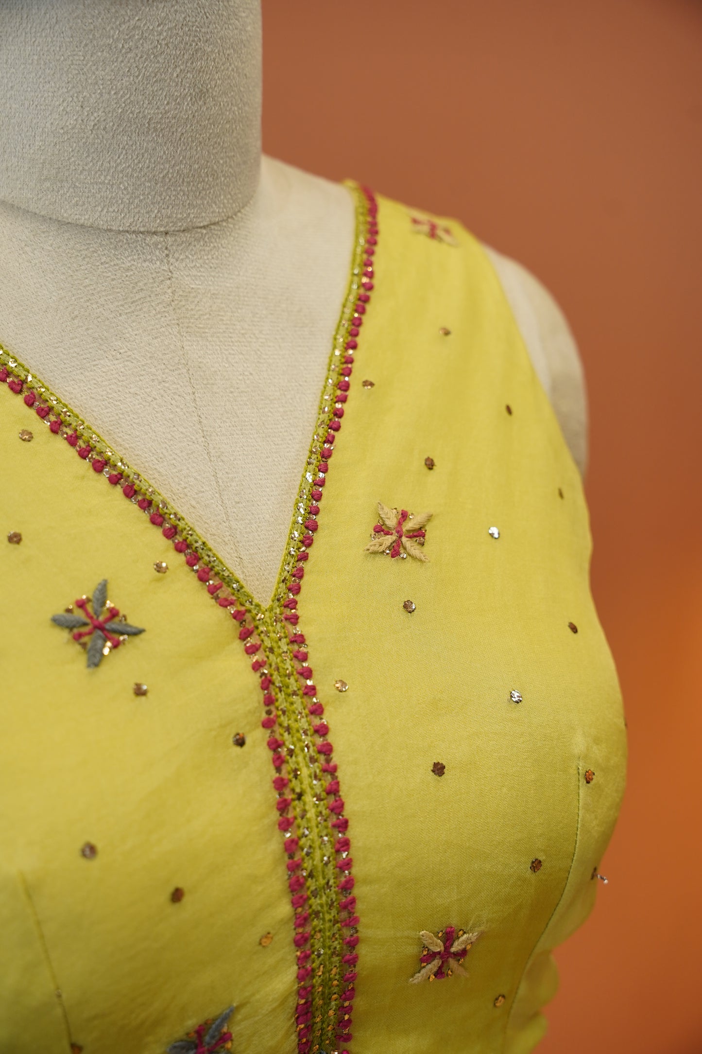 Sunheri Sharara set