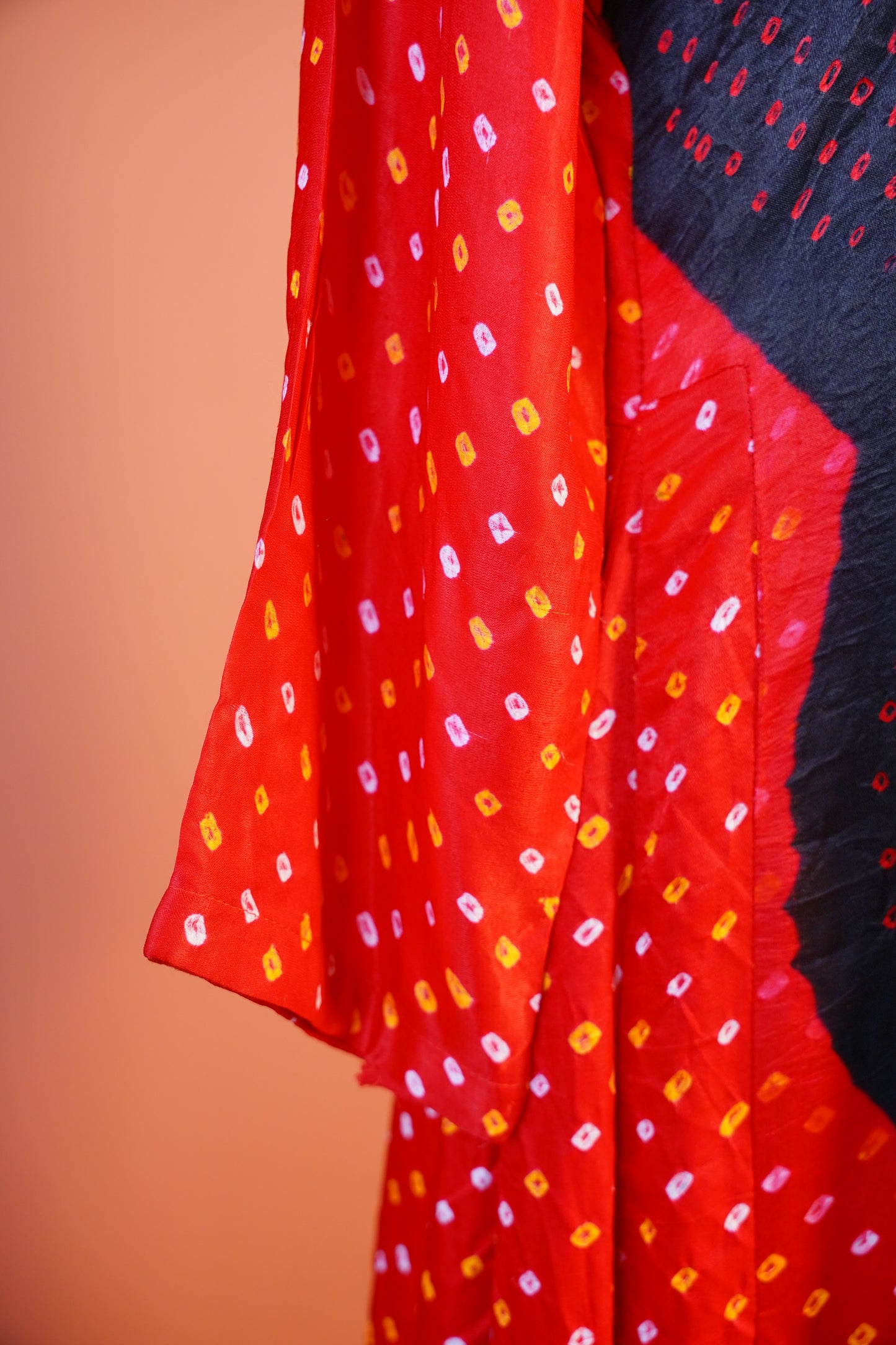 Rangrez Noir Bandhej Set
