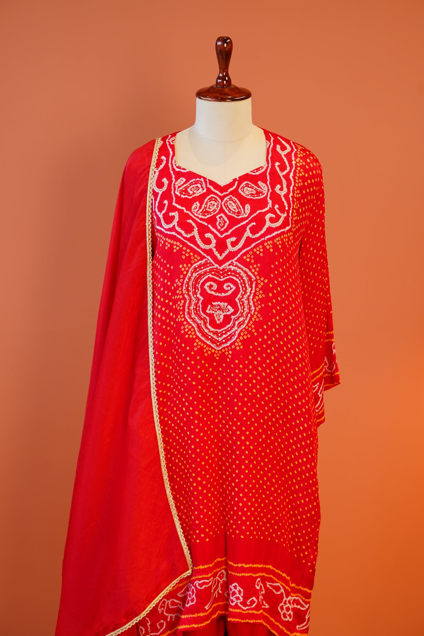 Laal Gulab Bandhej Suit