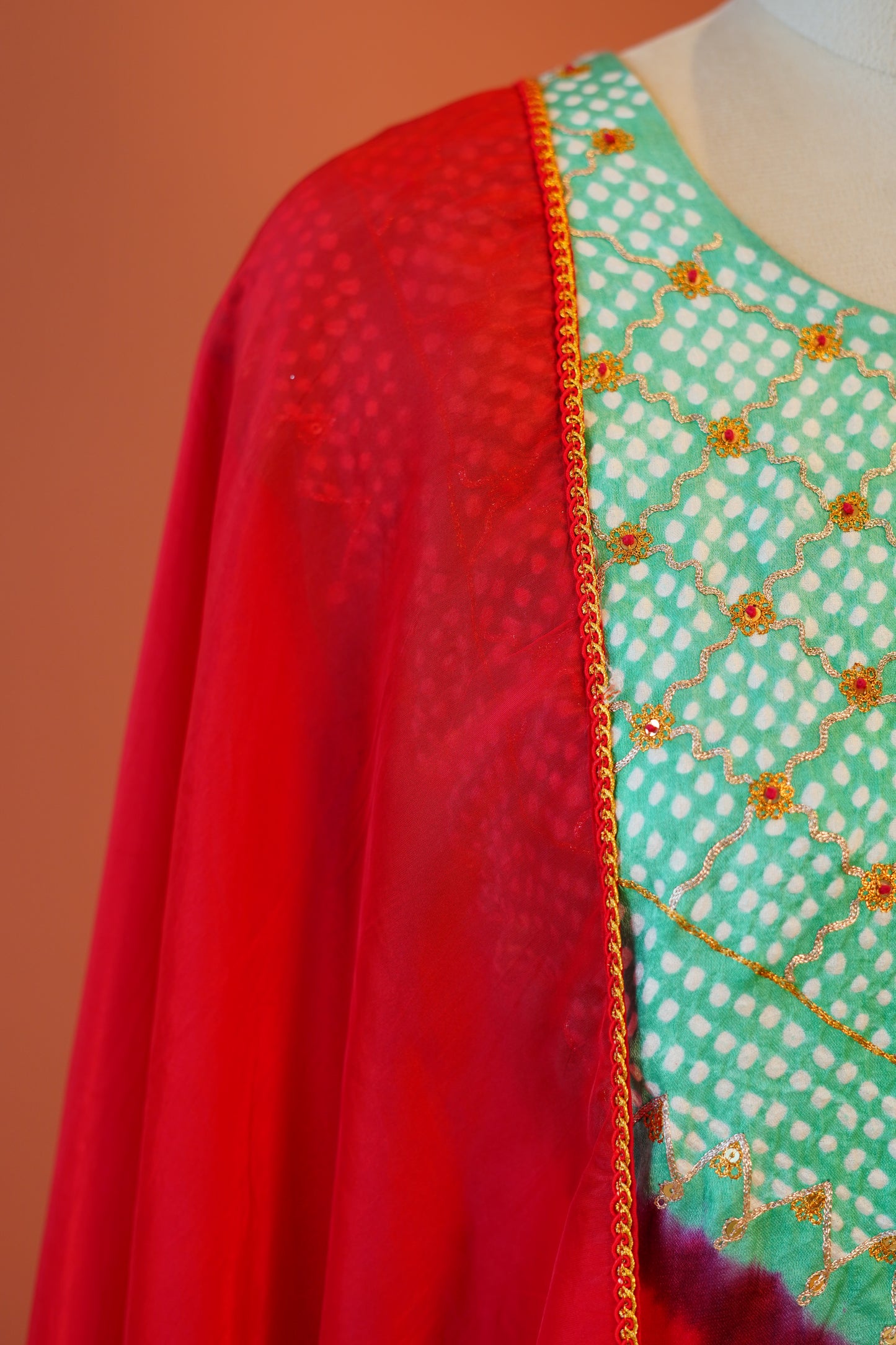 Gulnaar Bandhej Suit