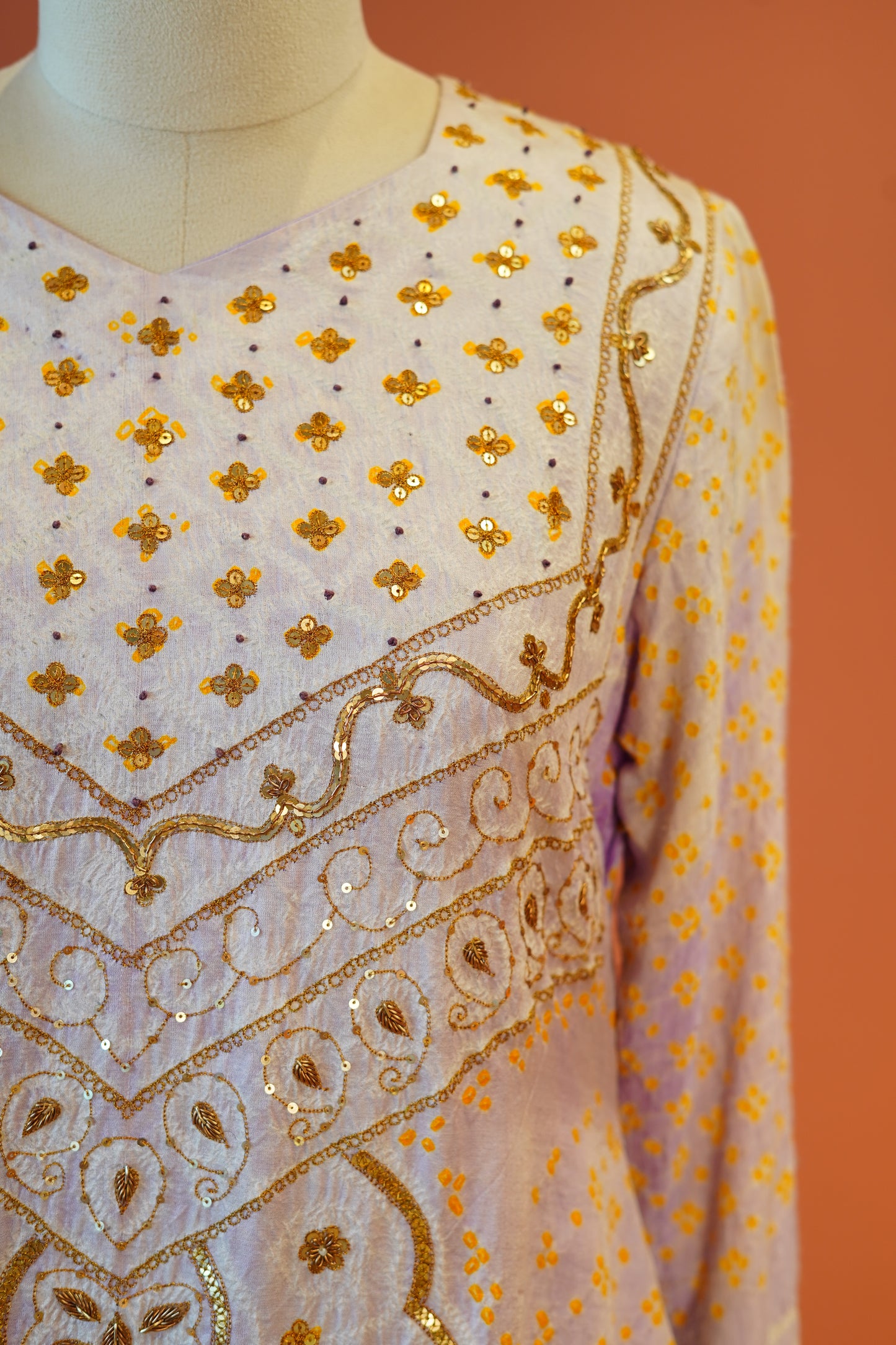 Gulabo Noor Bandhej Set