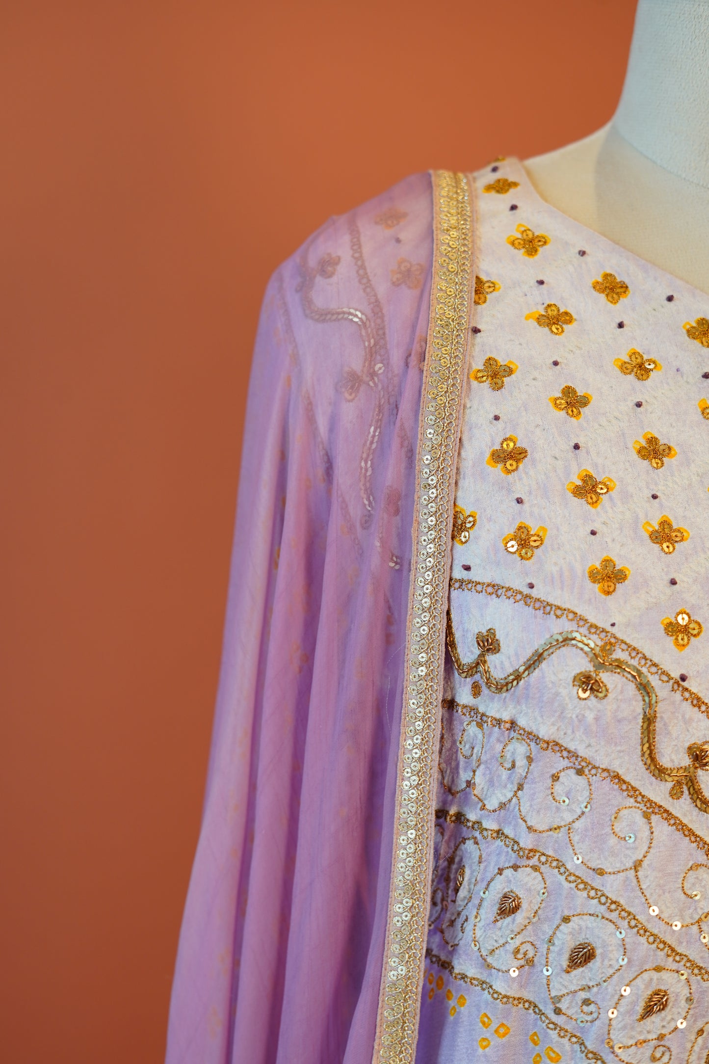 Gulabo Noor Bandhej Set