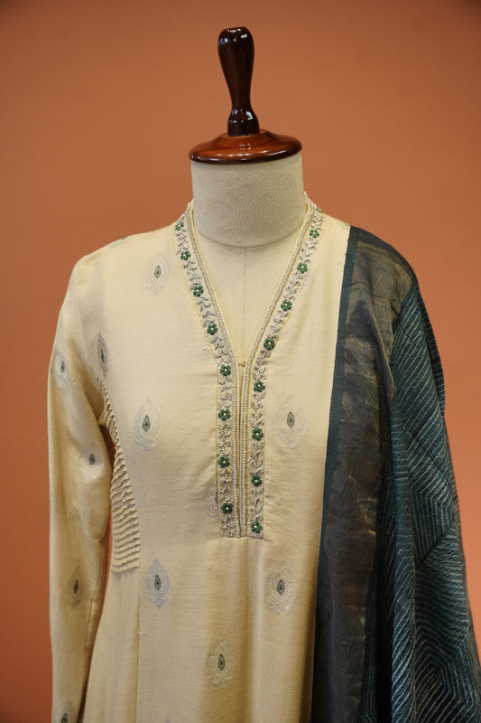 Ivory munga Suit