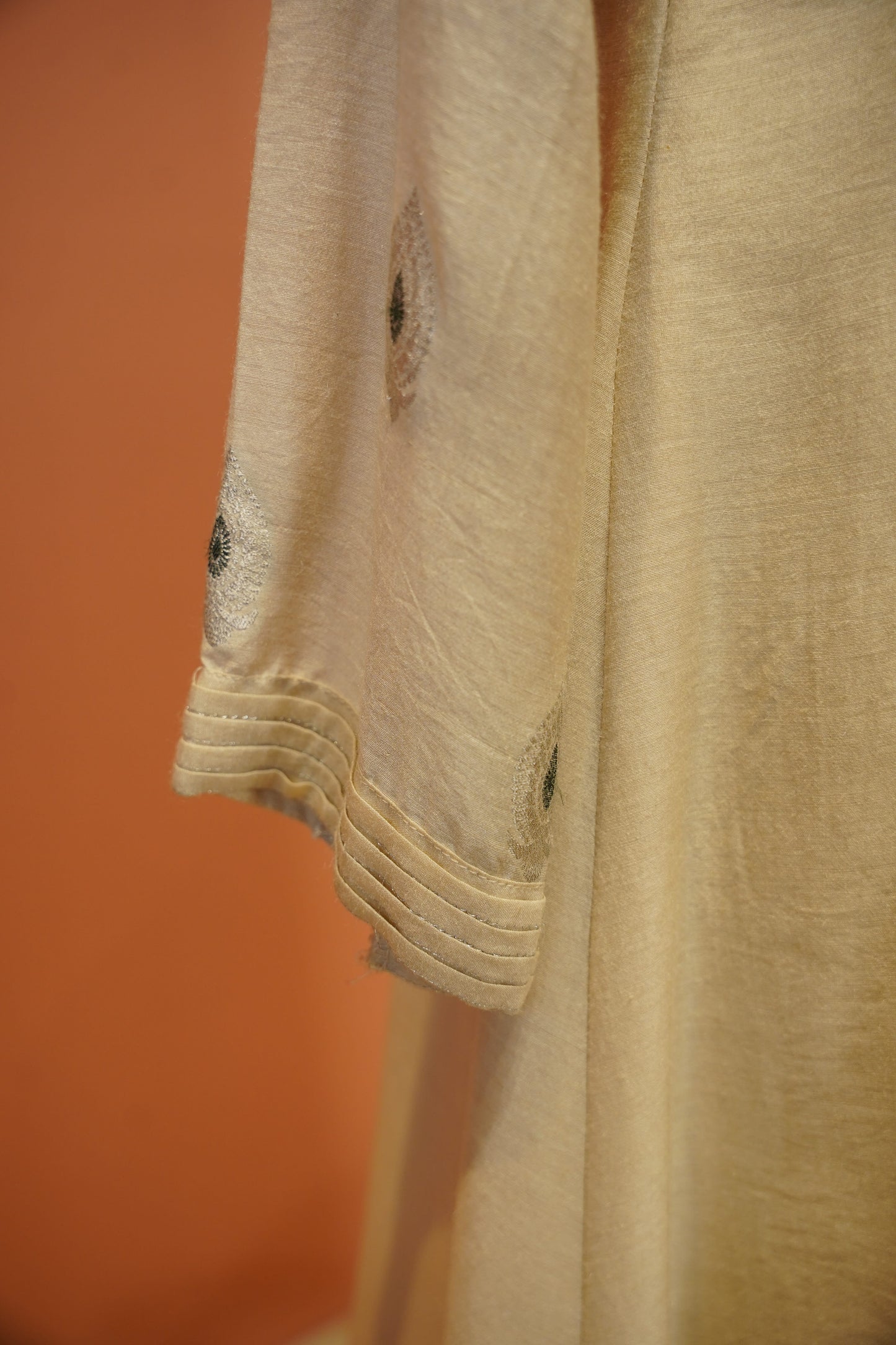 Ivory munga Suit