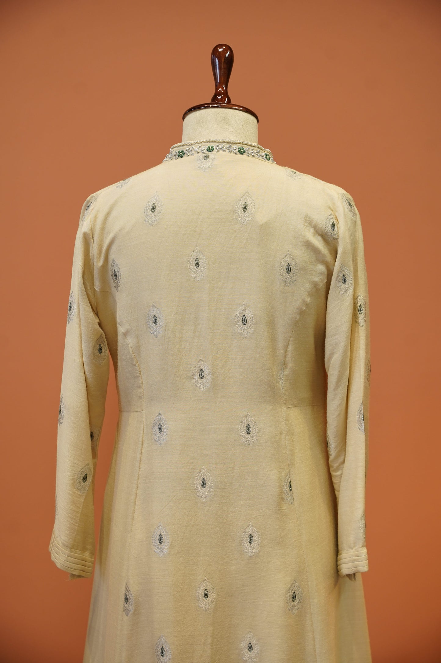 Ivory munga Suit