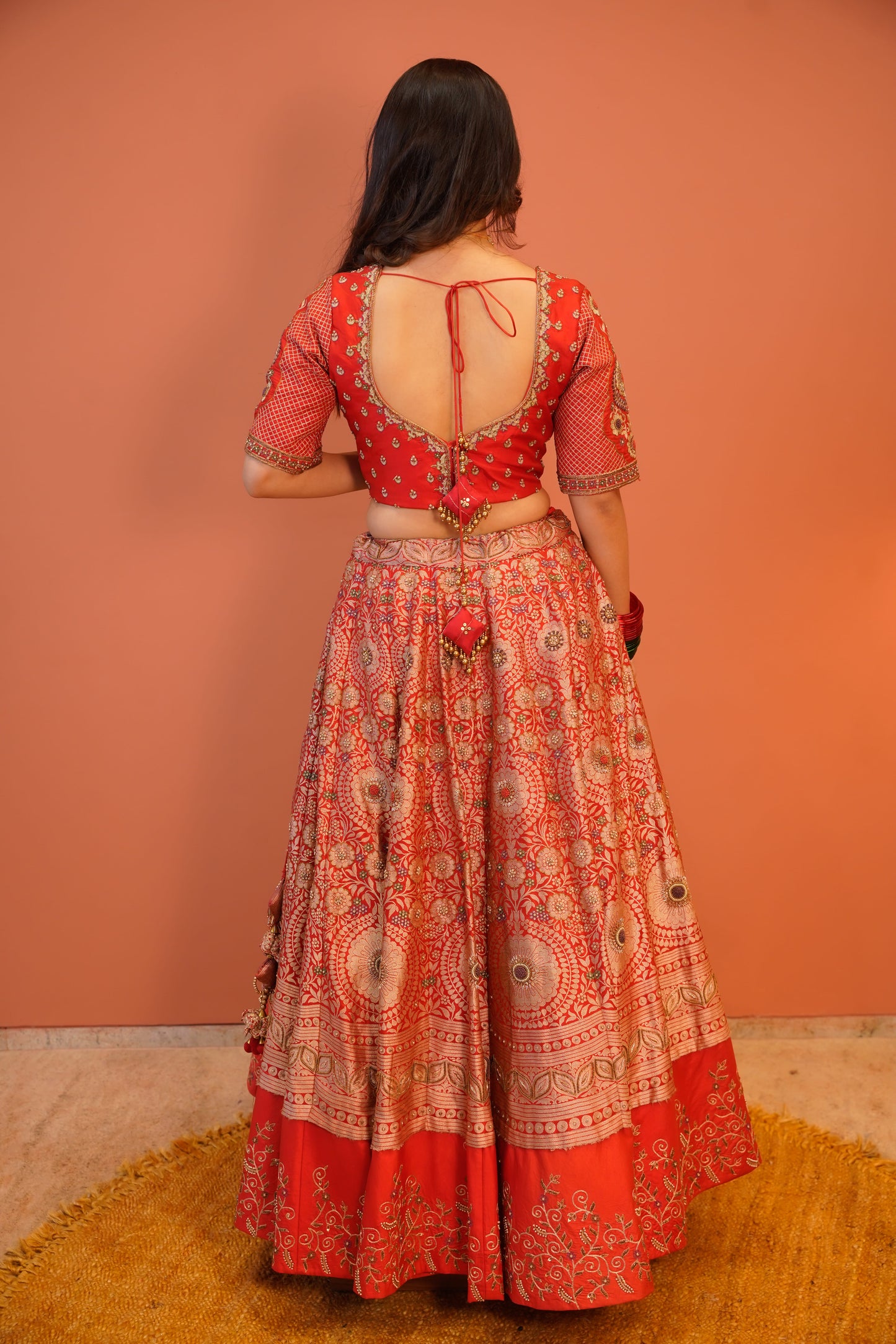 Laal mehfil Lehenga