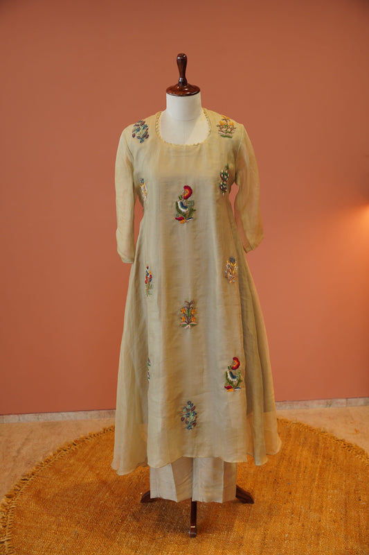 Noor-e-Bahar Kurta Set