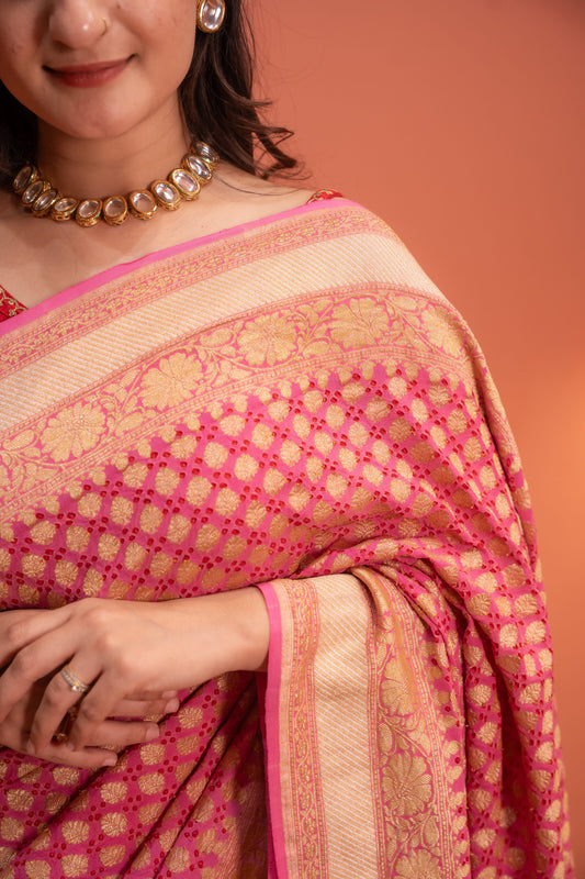 Gulabi Shahi bandhez Saree