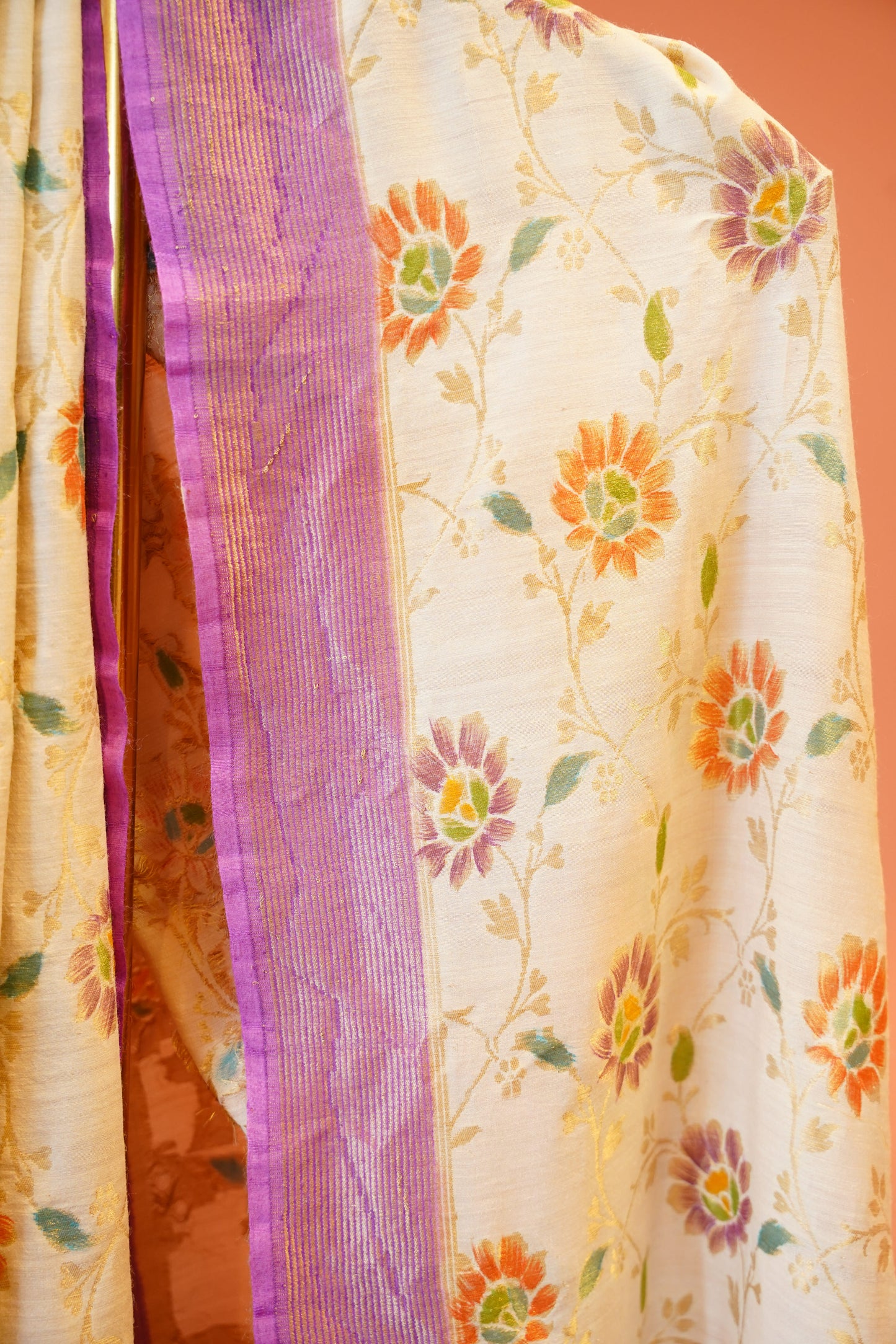 Lavender Bloom Munga Silk Dupatta