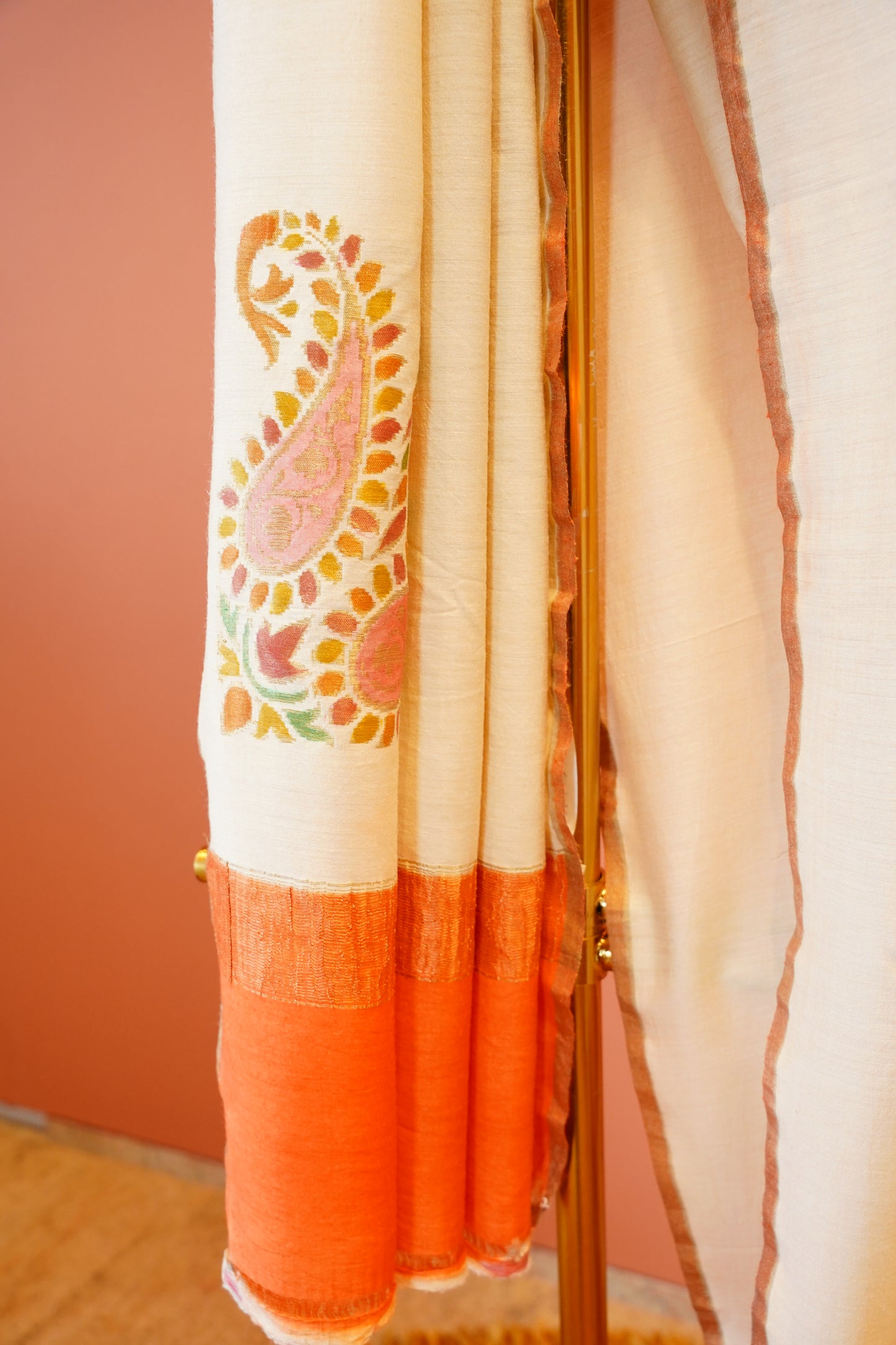 Ivory Paisley Munga Silk Dupatta
