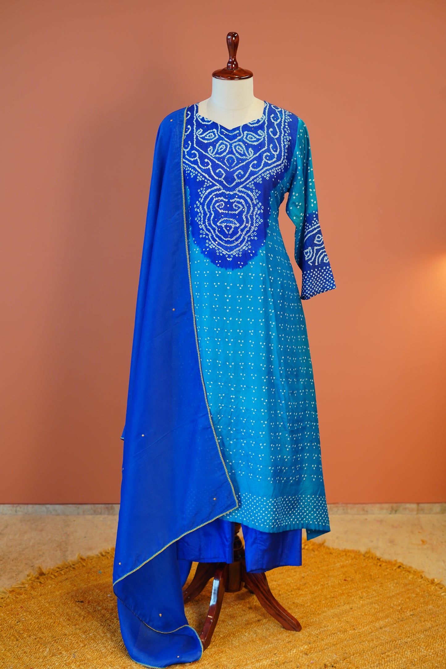 Neel Noor Abha Set